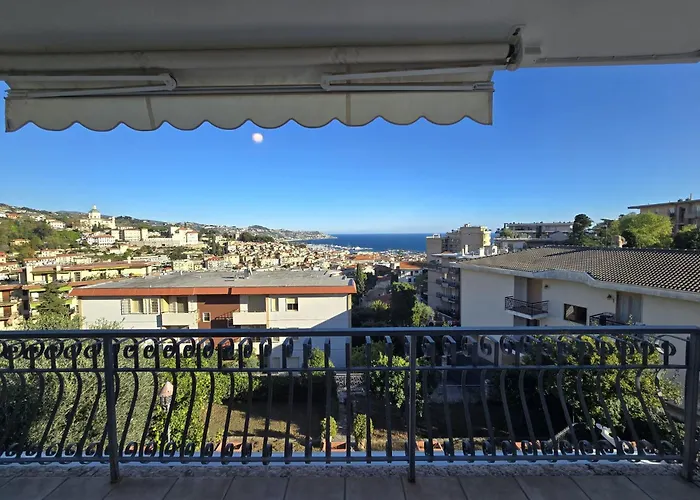 Appartamento Wh - - Vista Mare - Doppio Parcheggio Privato - Wifi Sanremo